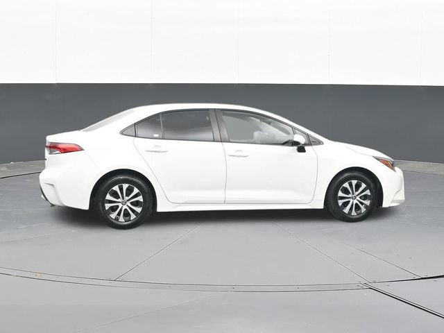 Used 2022 Toyota Corolla LE FWD image 16
