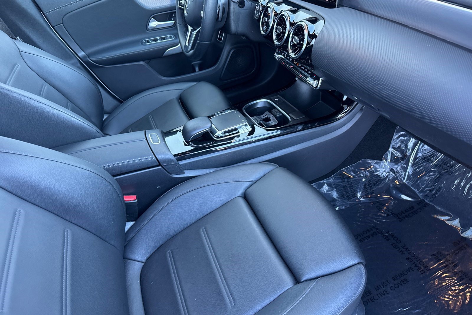 Used 2020 Mercedes-Benz CLA 250 image 25
