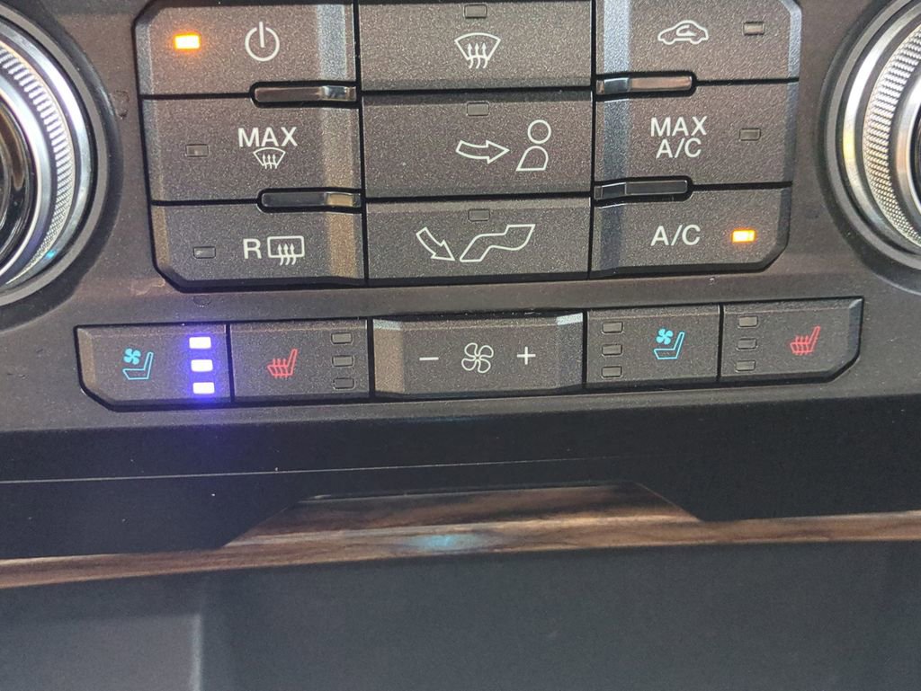 Used 2018 Ford F150 Lariat w/ Equipment Group 502A Luxury image 25