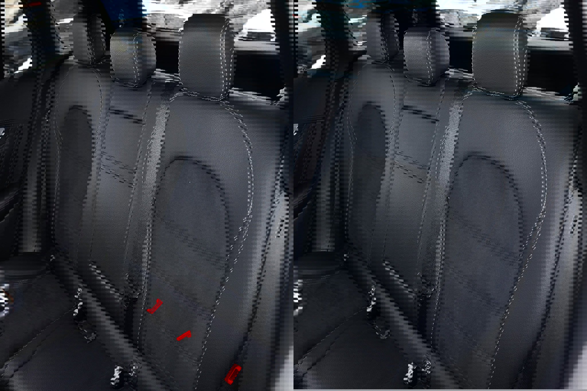 Used 2020 Mercedes-Benz GLC 63 AMG 4MATIC image 11