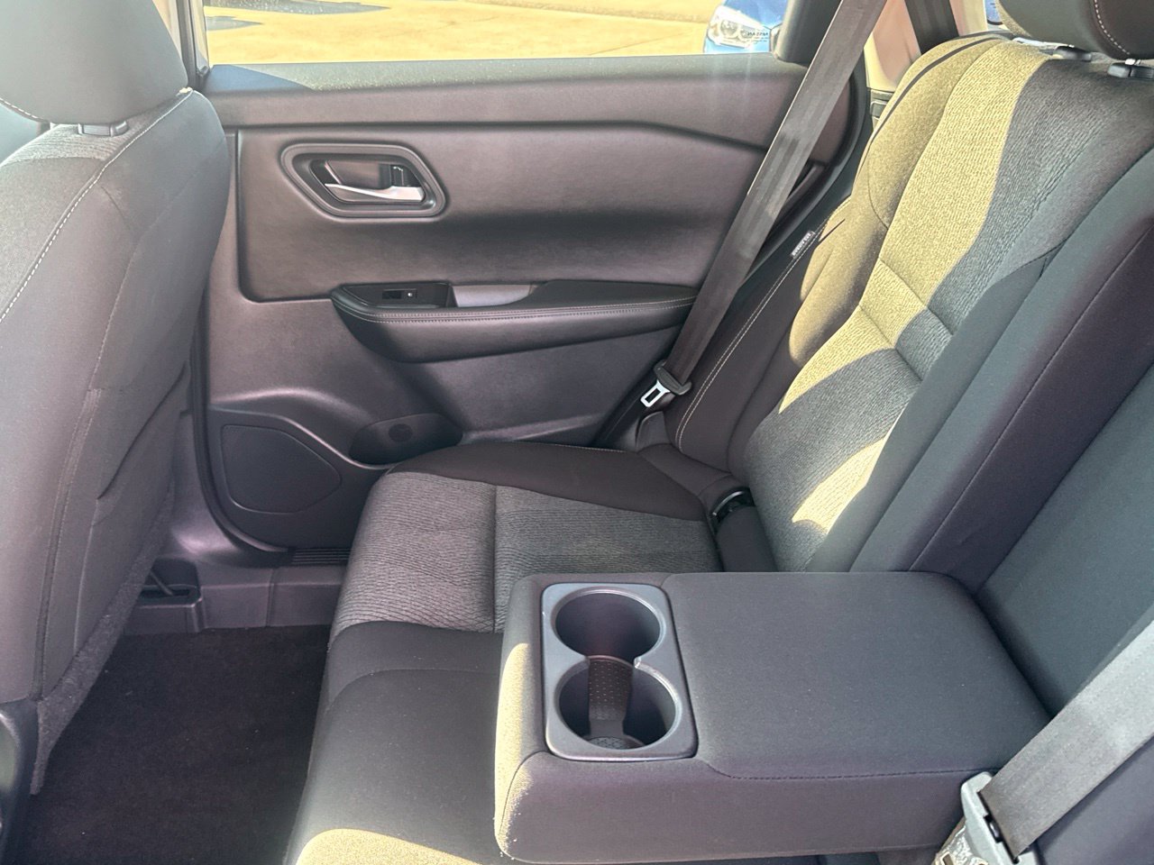 Certified 2025 Nissan Rogue SV FWD image 38