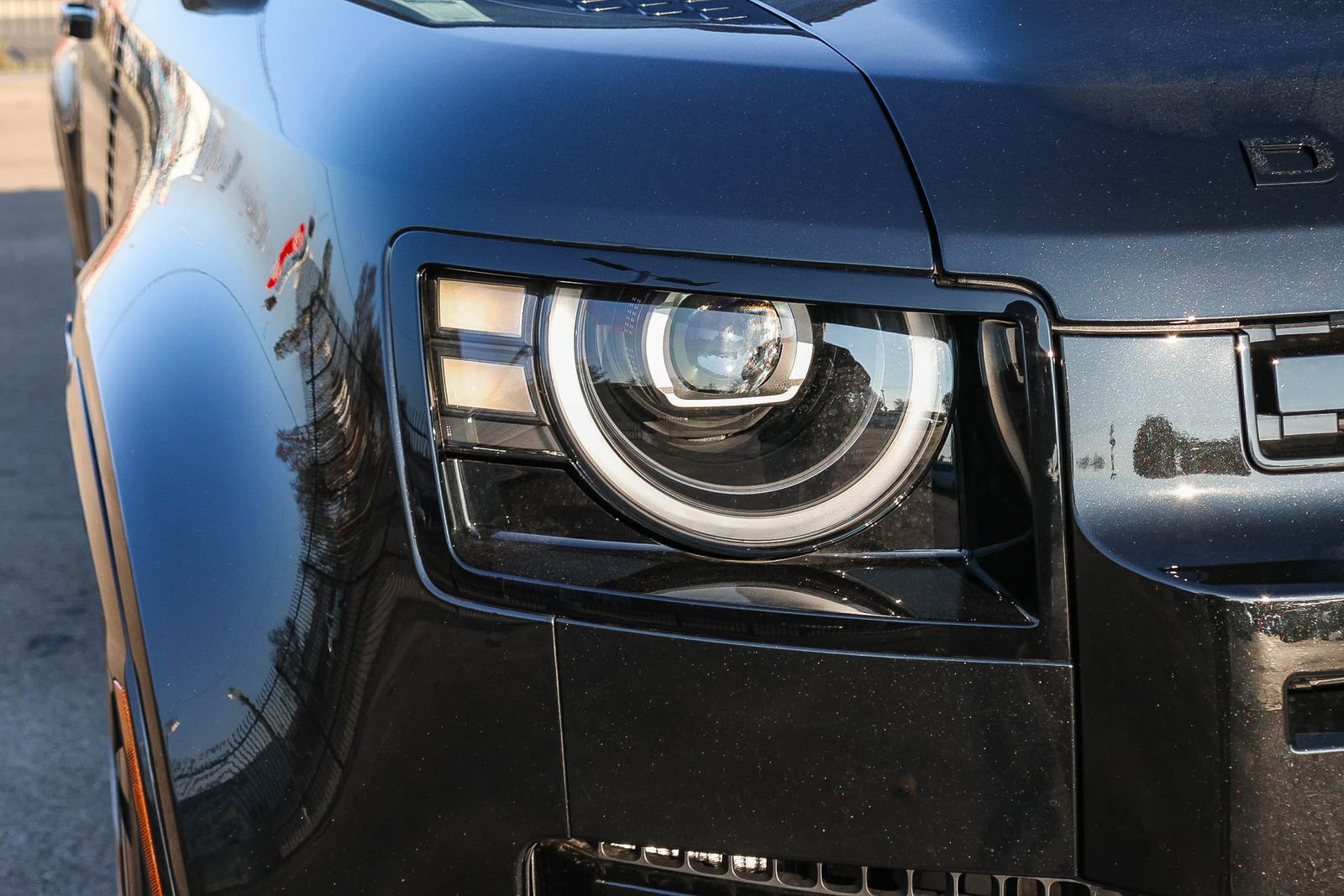 New 2026 Land Rover Defender 110 X AWD/4WD image 13