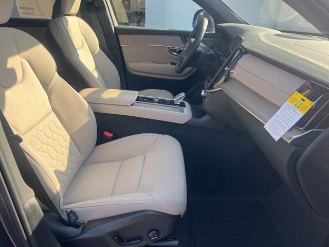 New 2026 Volvo XC90 B6 Plus w/ Protection Package Premier image 14