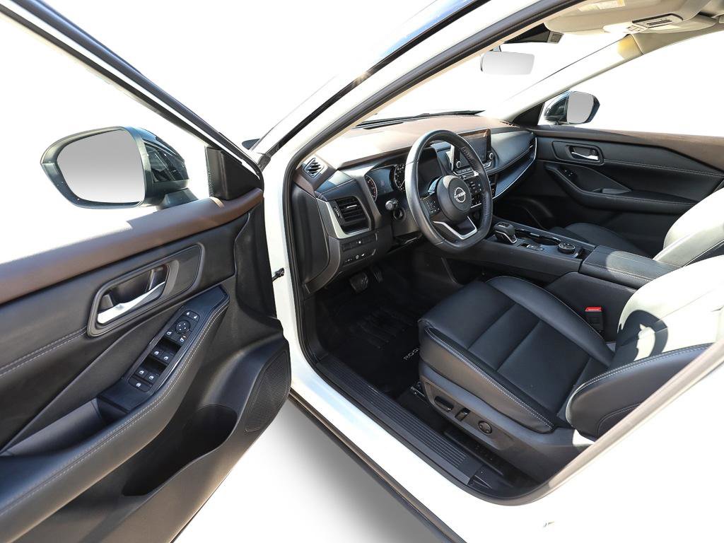 Used 2023 Nissan Rogue SV w/ SV Premium B Package image 11