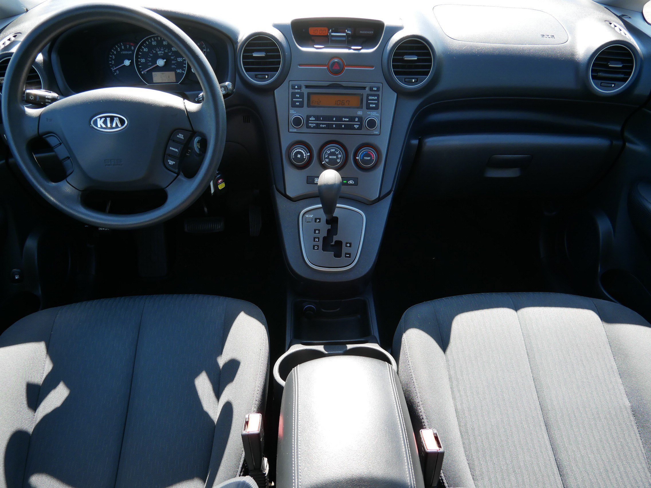 Used 2008 Kia Rondo LX w/ Convenience Pkg FWD image 11