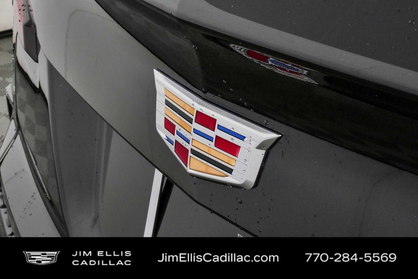 Certified 2025 Cadillac XT4 Premium Luxury FWD image 35