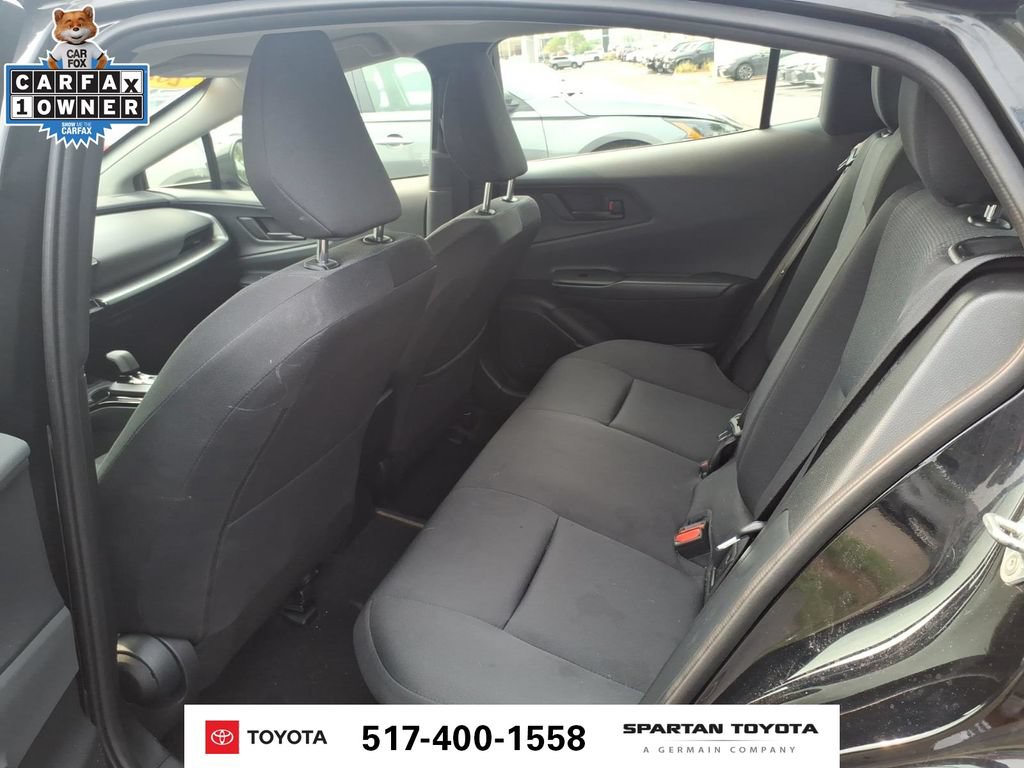 Used 2025 Toyota Prius LE FWD image 11