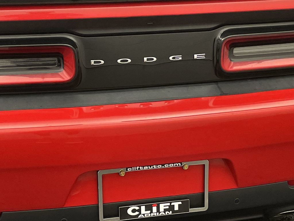 Used 2016 Dodge Challenger R/T Plus RWD image 26