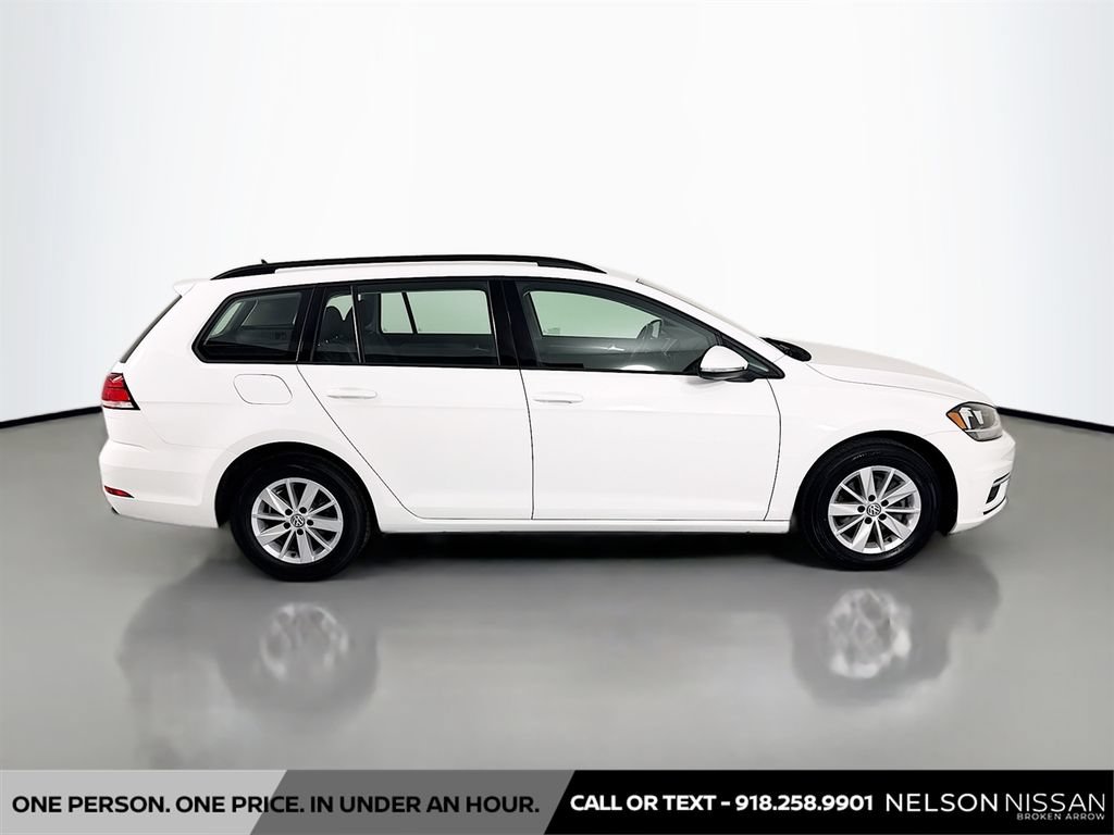 Used 2019 Volkswagen Golf S FWD image 4