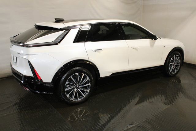 Certified 2024 Cadillac Lyriq Sport w/ LPO, Floor Liner Package image 5