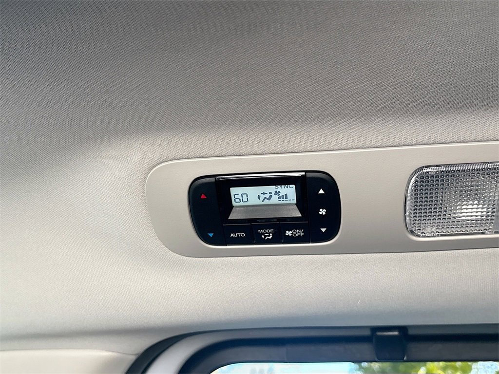 Used 2025 Honda Odyssey Elite image 27