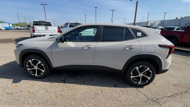 New 2026 Chevrolet Trax RS w/ Driver Confidence Package FWD image 7
