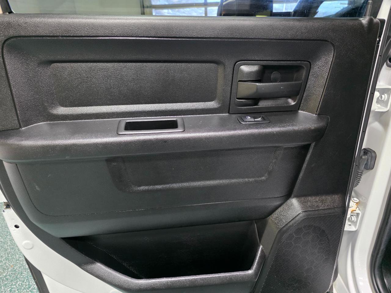 Used 2014 RAM 1500 Express image 20