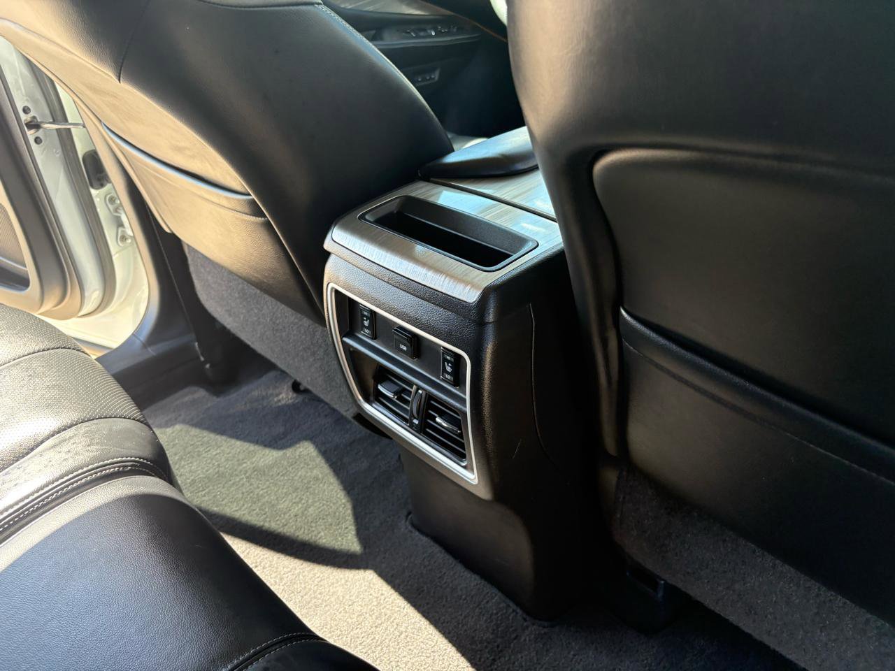Used 2015 Nissan Murano Platinum w/ Platinum Technology Package image 23
