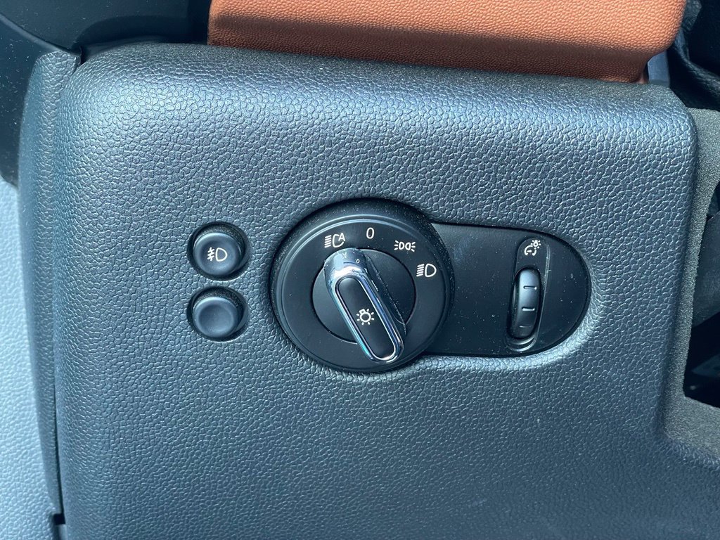 Used 2021 MINI Cooper S FWD image 13