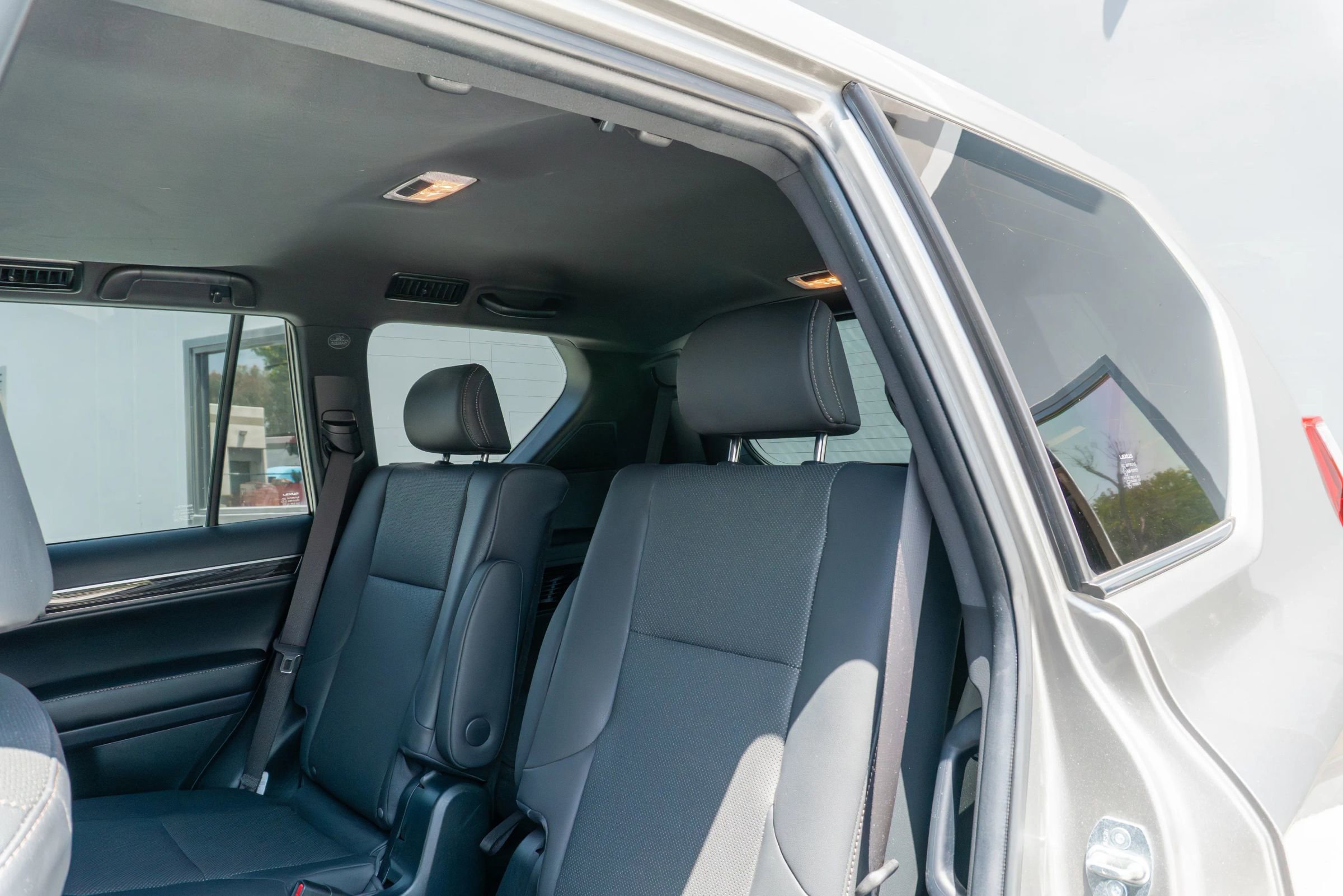 Used 2022 Lexus GX 460 Premium w/ Accessory Package AWD/4WD image 74