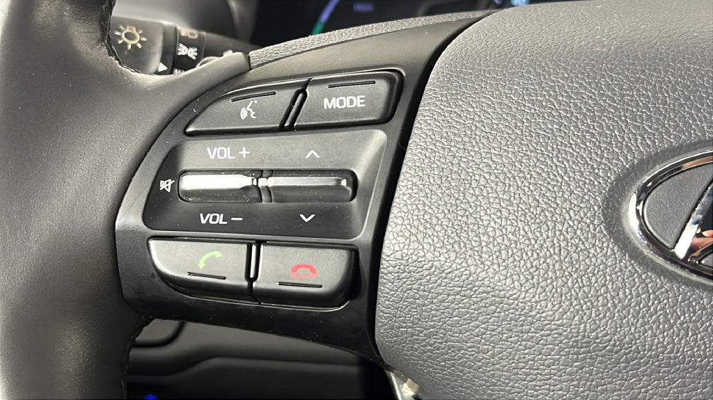 Used 2018 Hyundai Ioniq Limited FWD image 24