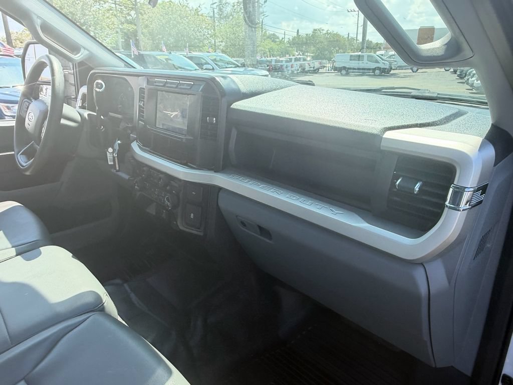 Certified 2024 Ford F250 XL RWD image 17