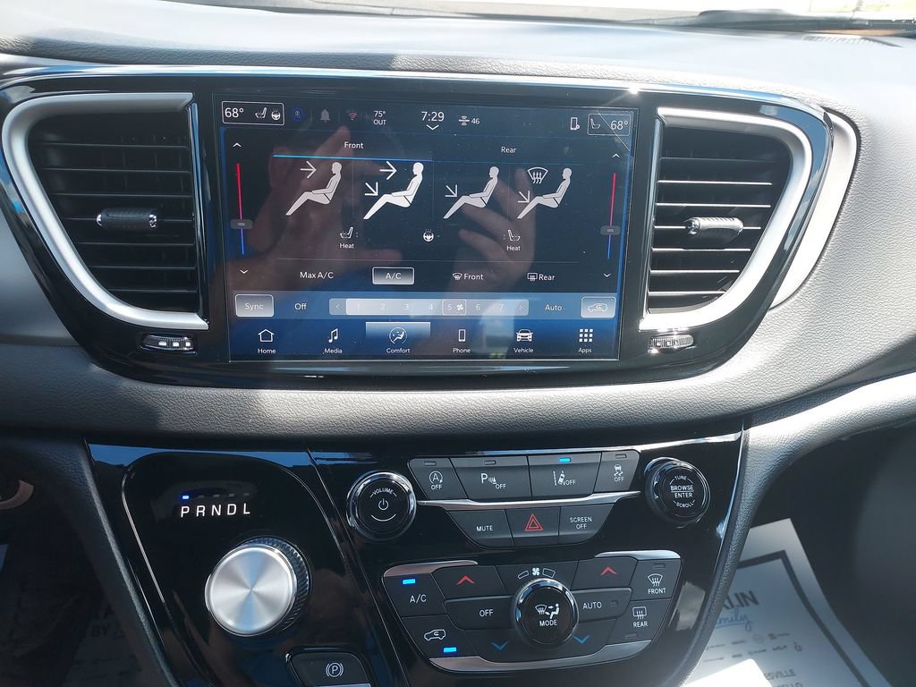 New 2027 Chrysler Pacifica LX FWD image 24