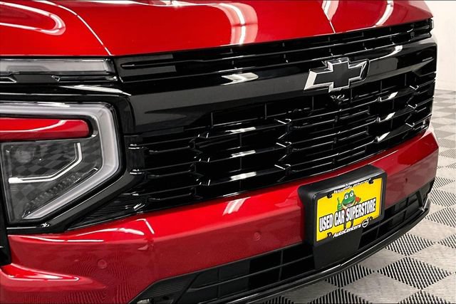 Used 2026 Chevrolet Suburban RST w/ RST Capability Package AWD/4WD image 36