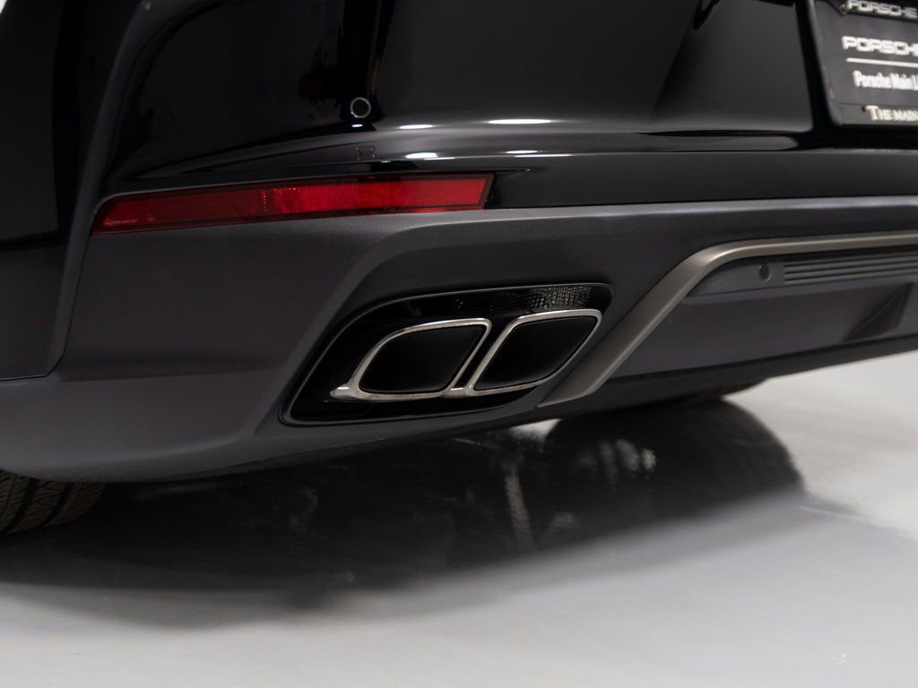 New 2026 Porsche Panamera Turbo image 16