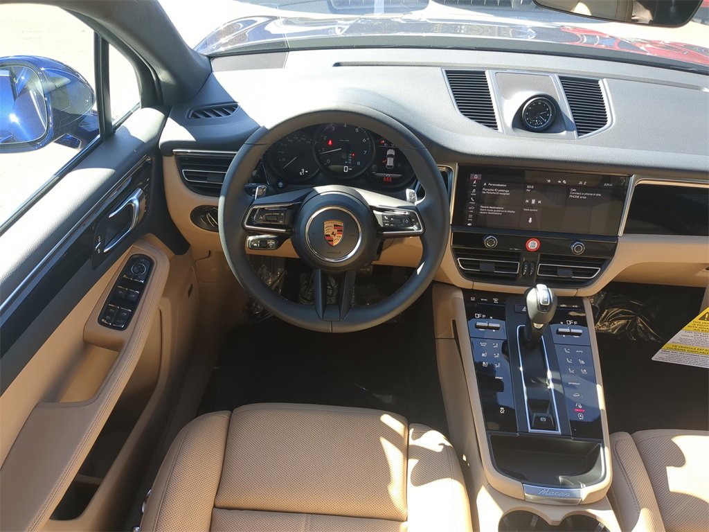 New 2026 Porsche Macan Base image 23