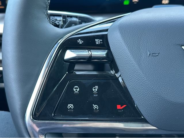 New 2026 Cadillac Vistiq Luxury AWD/4WD image 30