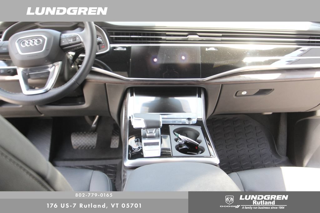 Used 2021 Audi Q8 Prestige AWD/4WD image 25