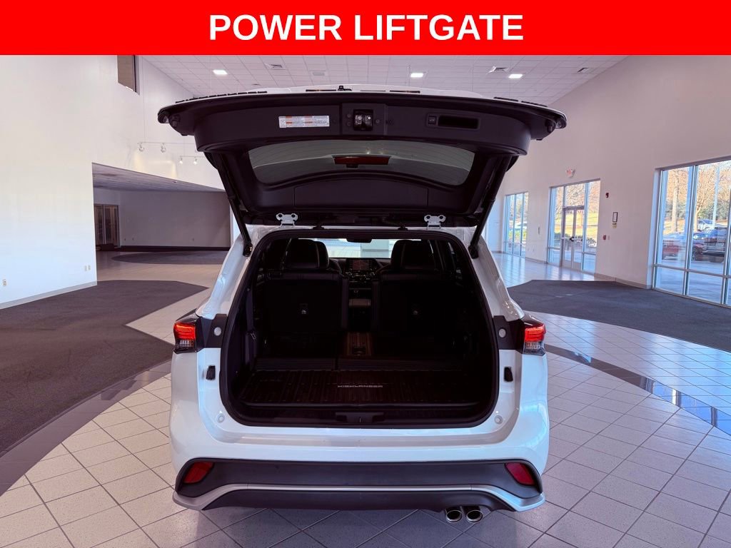 Used 2022 Toyota Highlander XSE image 7