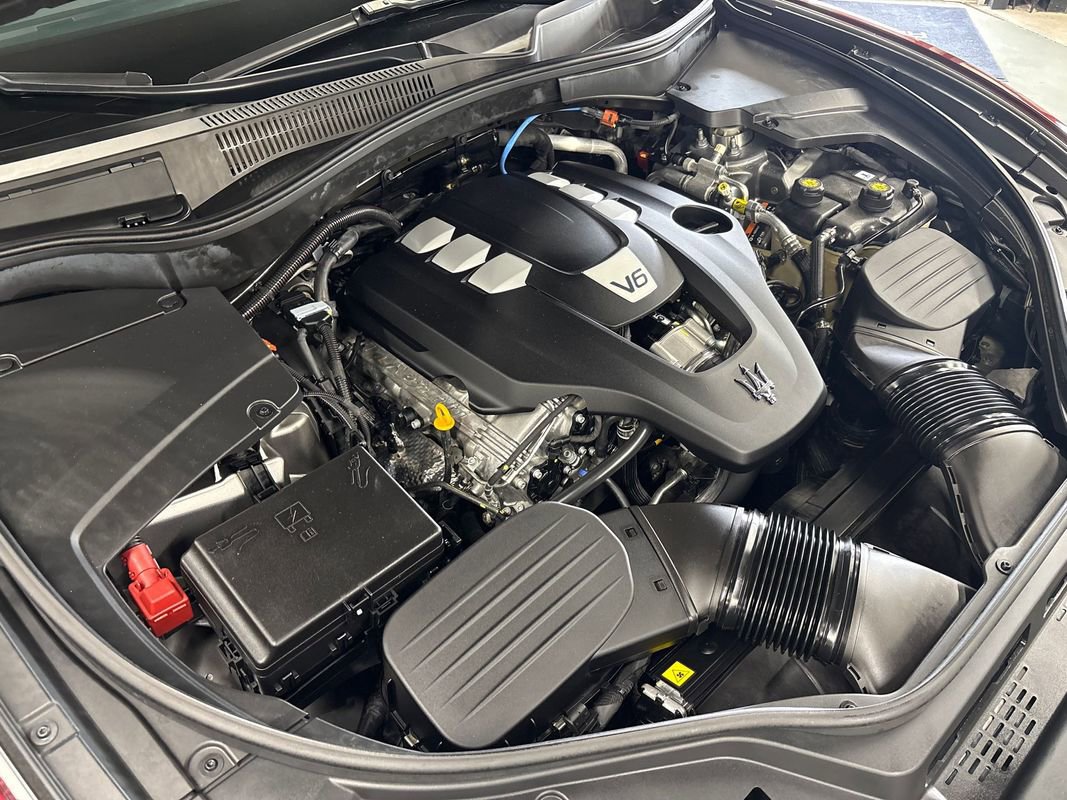 Used 2022 Maserati Levante GT image 57