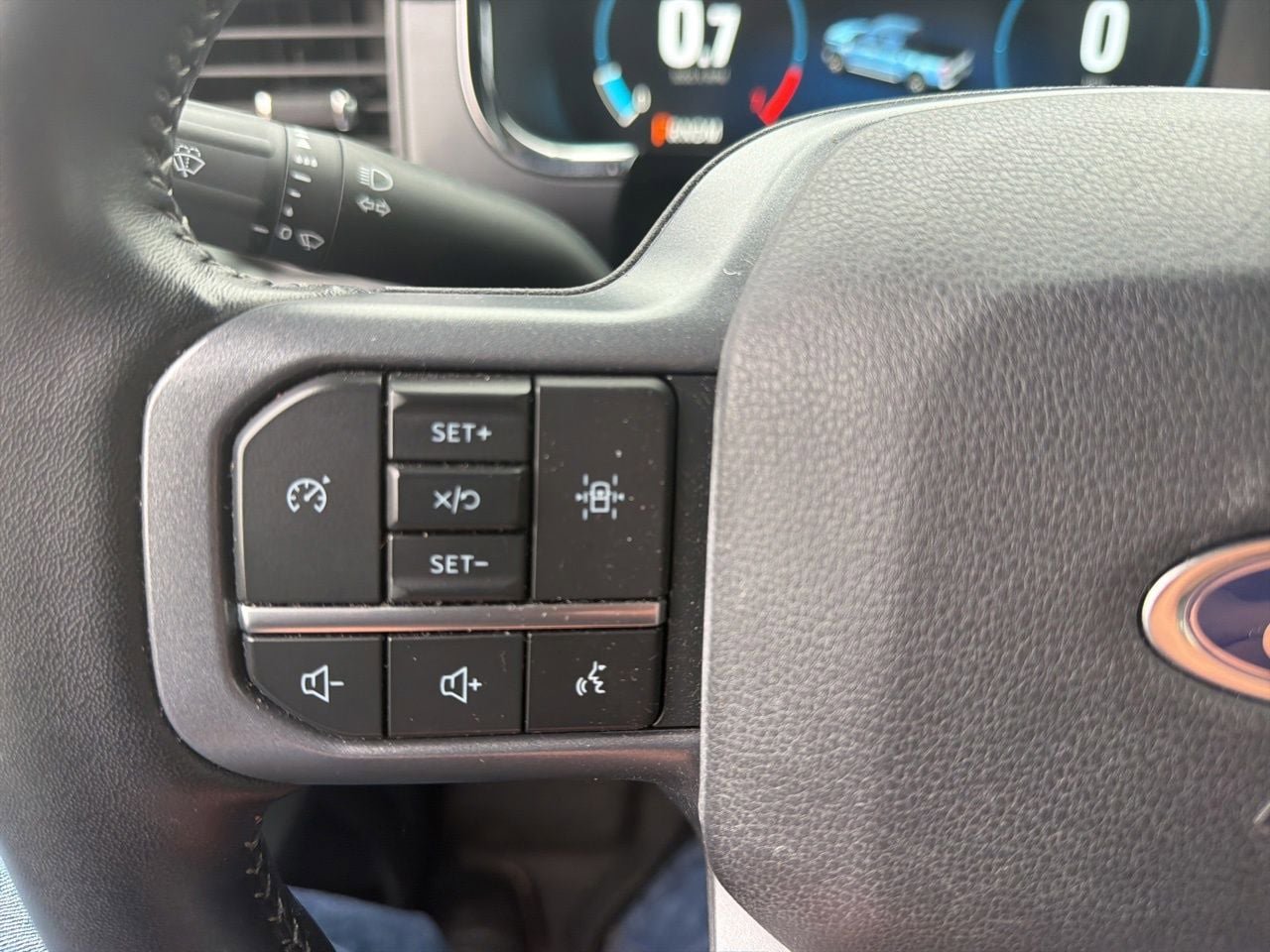 Used 2023 Ford F150 Lariat AWD/4WD image 34