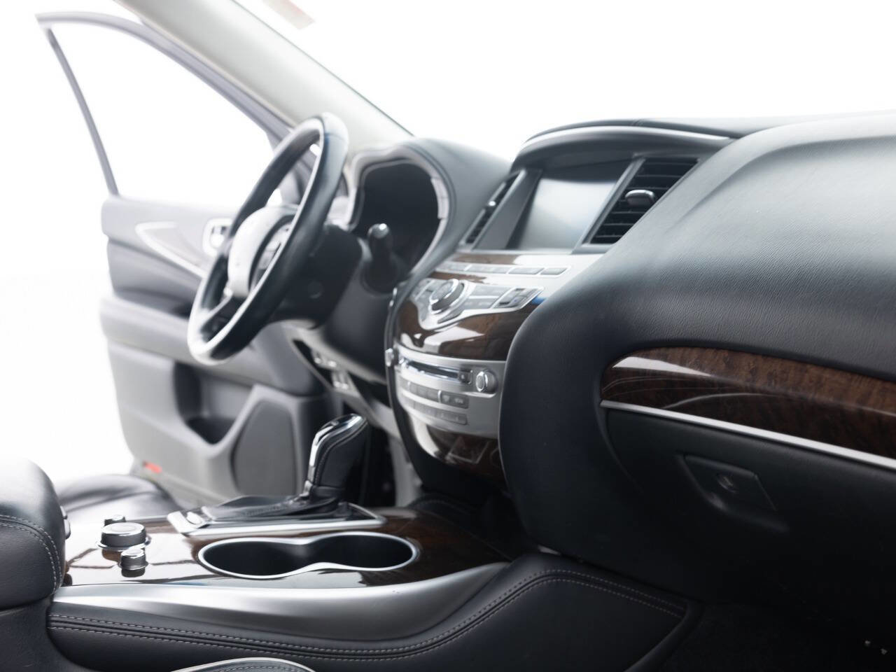 Used 2017 INFINITI QX60 Luxe w/ Deluxe Technology Package AWD/4WD image 27