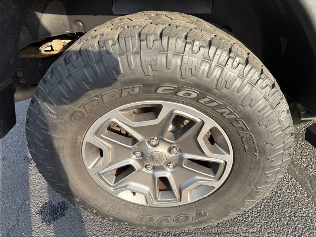 Used 2016 Jeep Wrangler Sport w/ Quick Order Package 24S AWD/4WD image 25