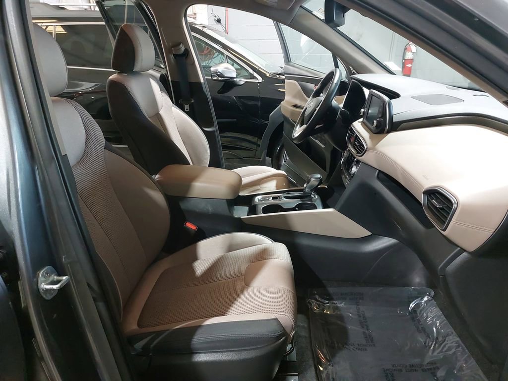 Used 2019 Hyundai Santa Fe SEL FWD image 10