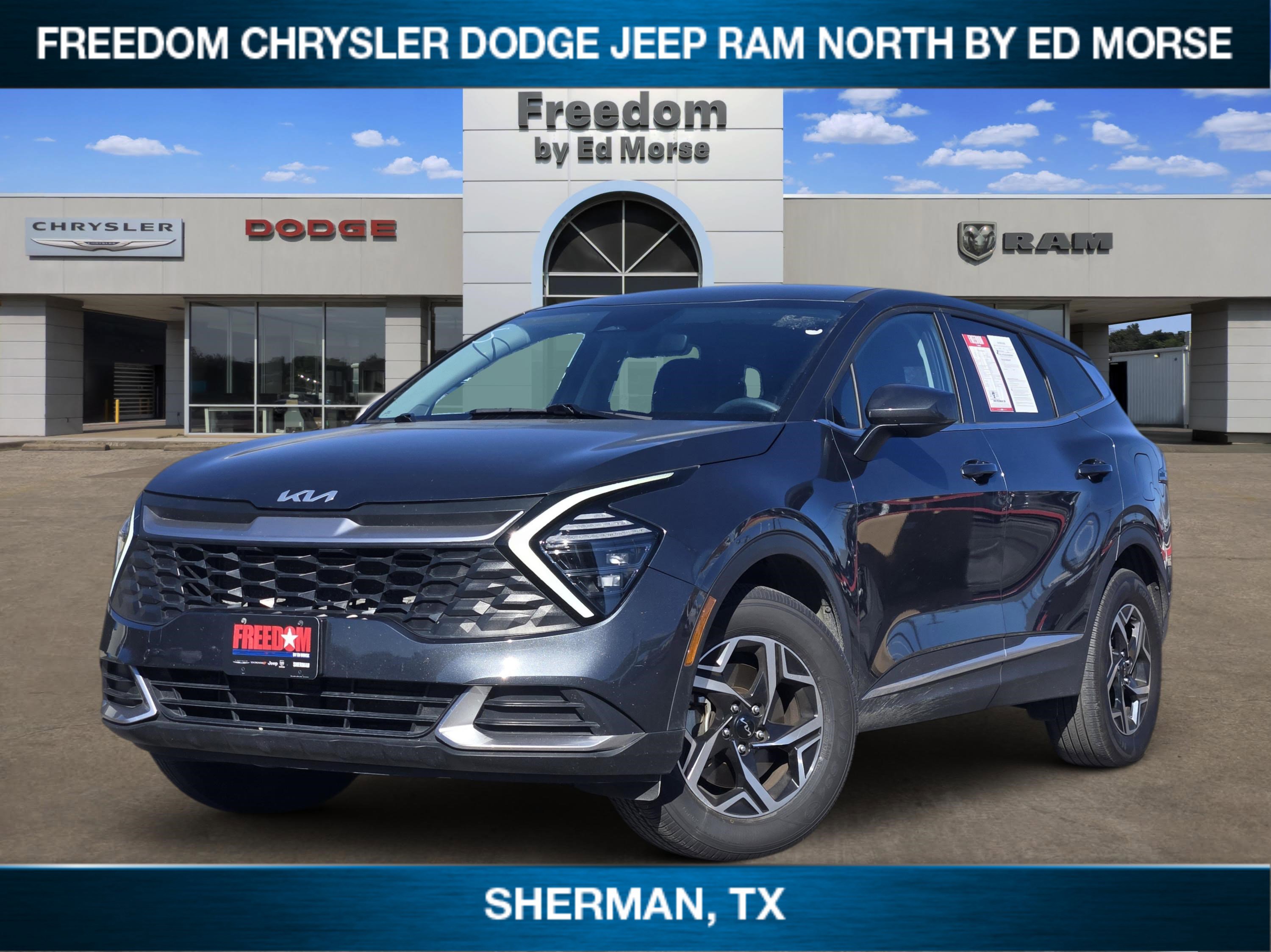 Used 2024 Kia Sportage LX image 1