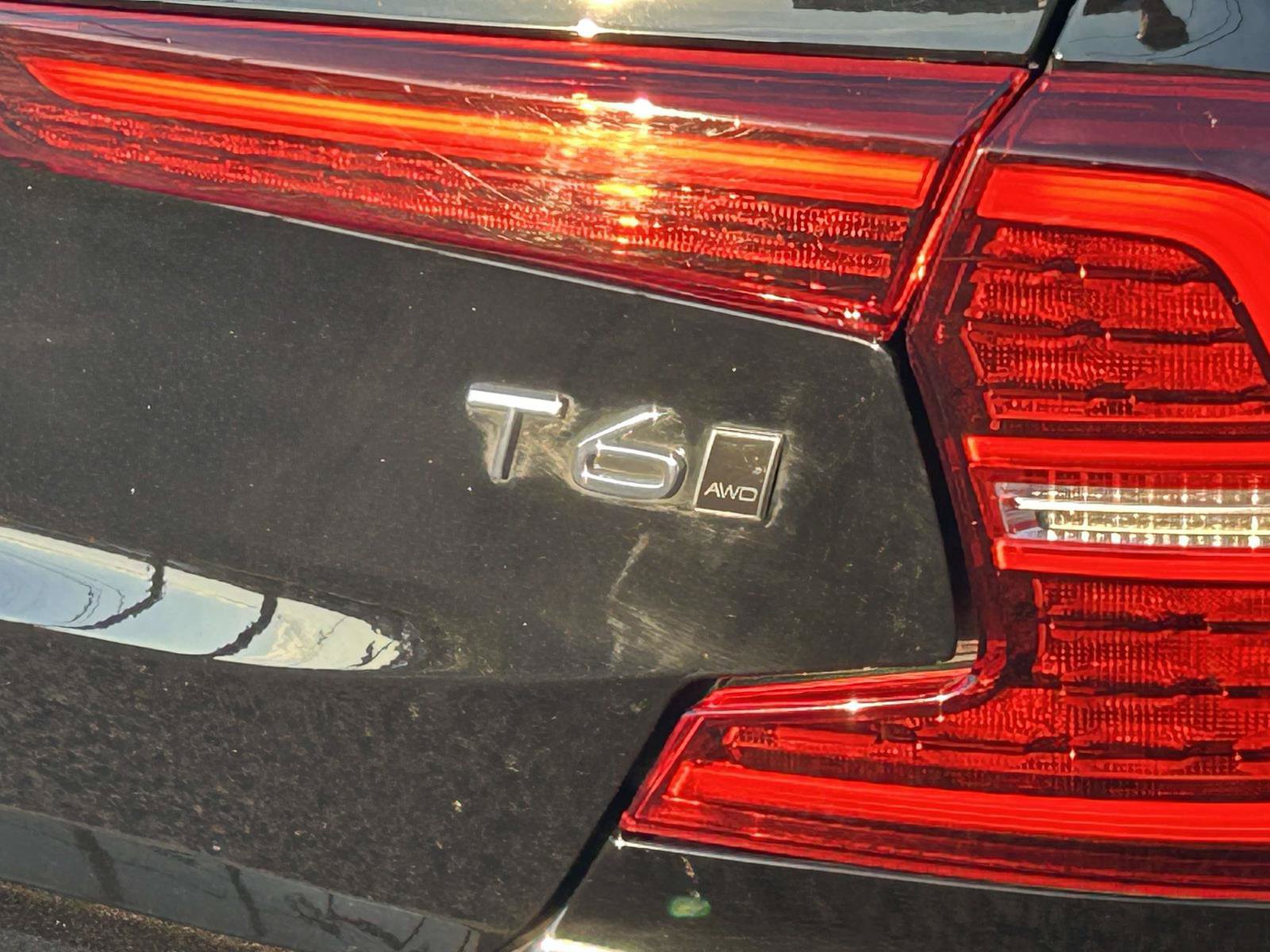 Used 2019 Volvo S60 T6 Momentum AWD/4WD image 13