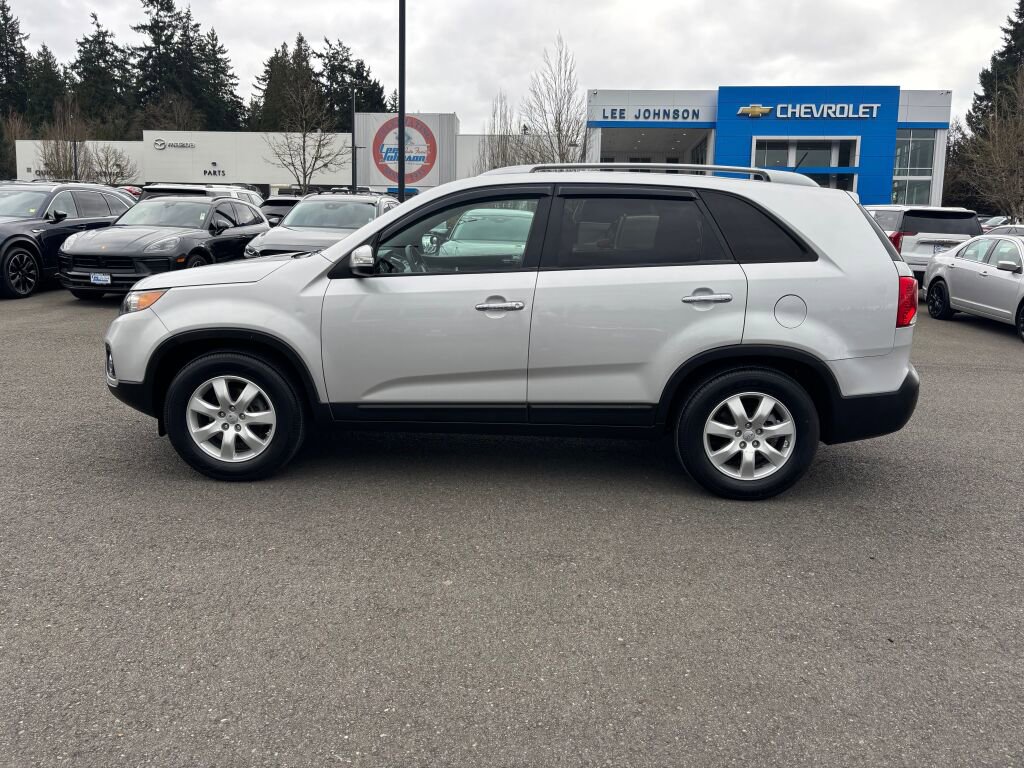 Used 2013 Kia Sorento LX w/ Convenience Pkg image 8