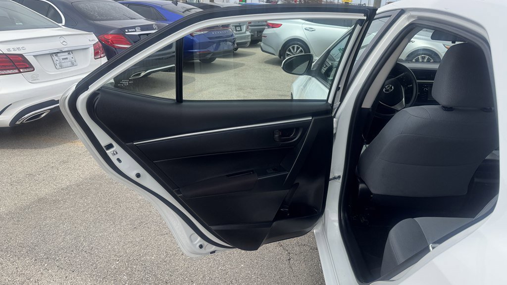 Used 2016 Toyota Corolla L image 19