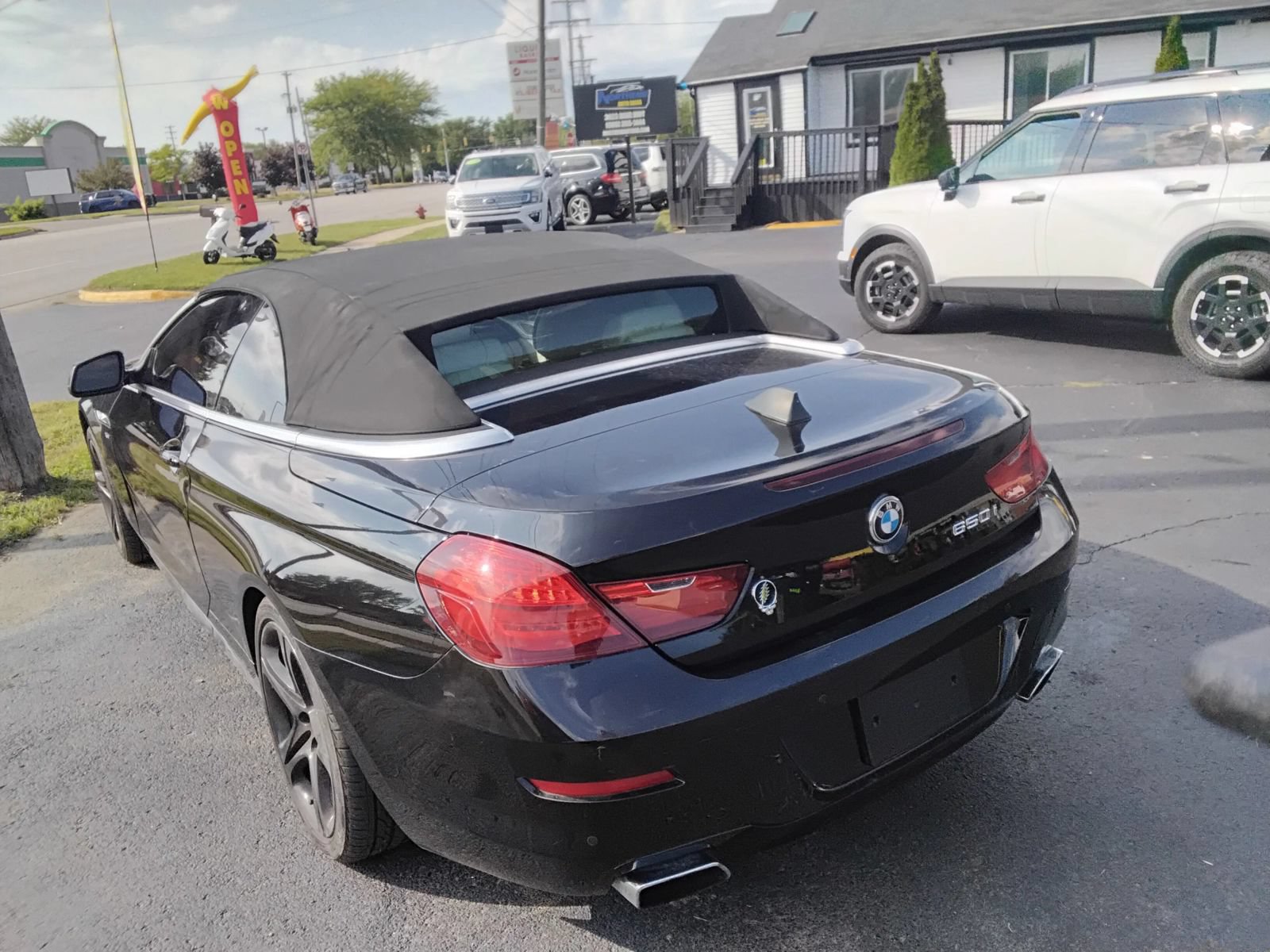 Used 2012 BMW 650i xDrive Convertible AWD/4WD image 4