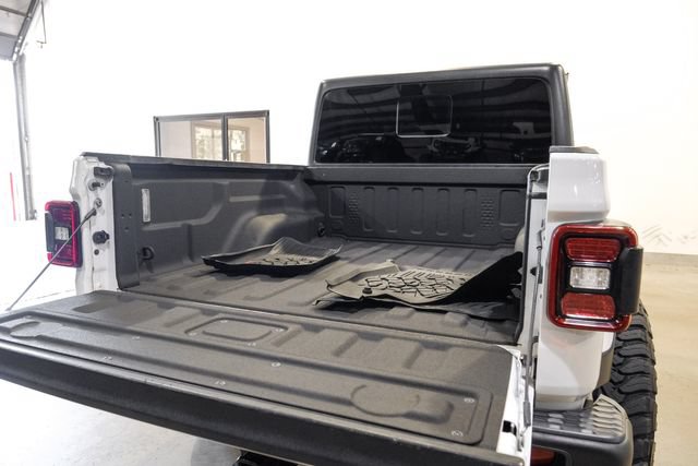 Used 2020 Jeep Gladiator Overland AWD/4WD image 37