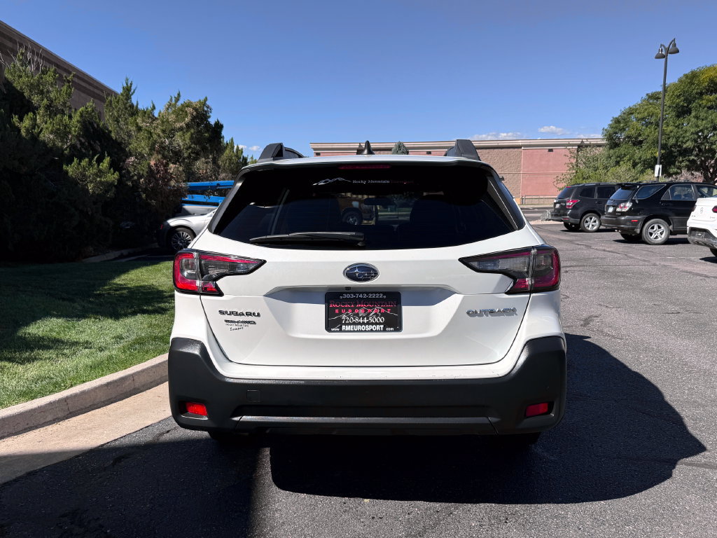 Used 2023 Subaru Outback Premium AWD/4WD image 9