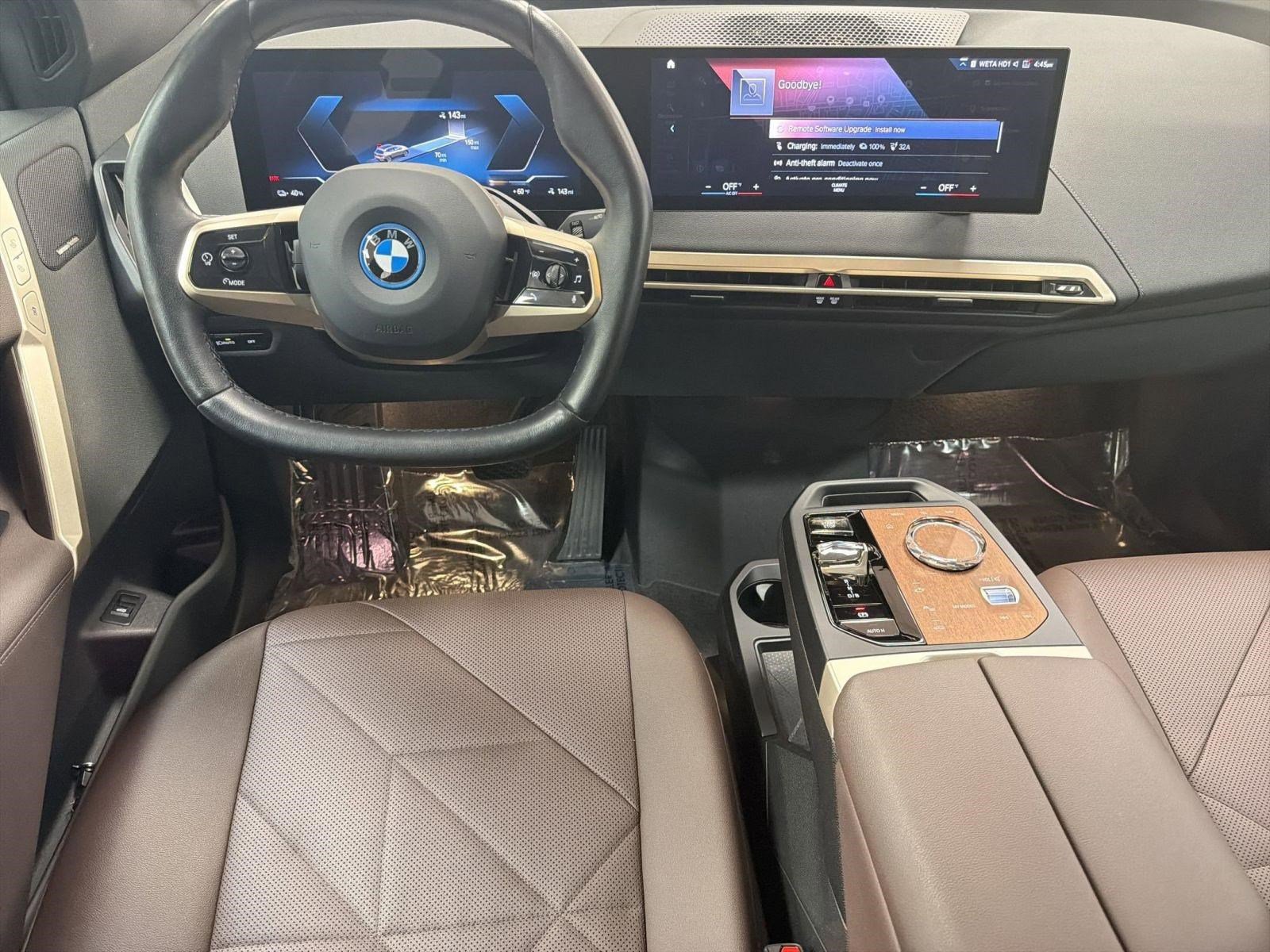 Used 2023 BMW iX xDrive50 w/ Premium Package image 23