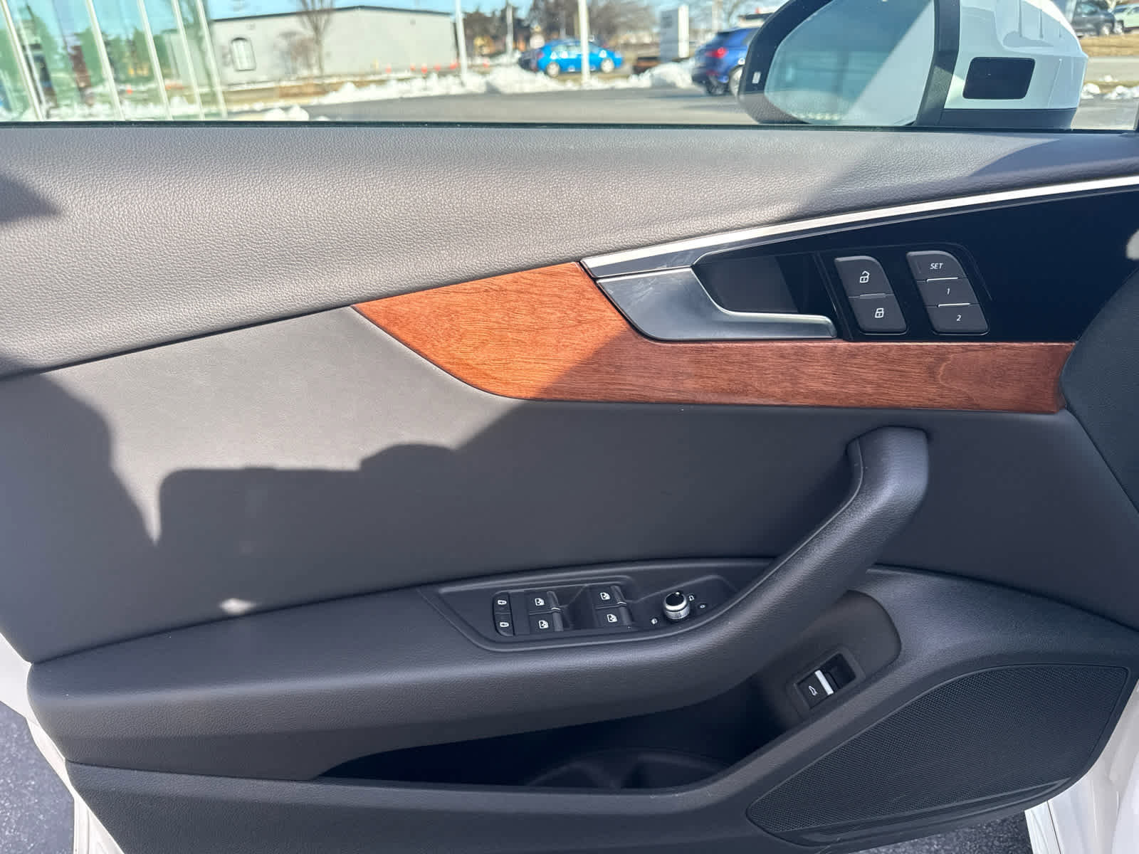 Used 2023 Audi A4 2.0T Premium w/ Convenience Package image 11