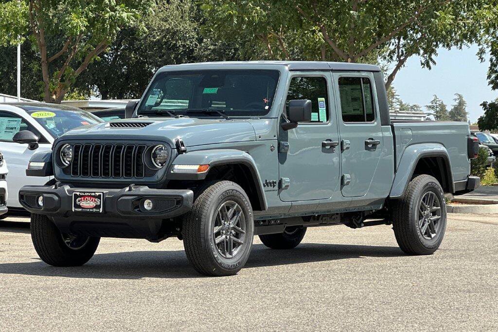 New 2026 Jeep Gladiator Sport AWD/4WD image 8