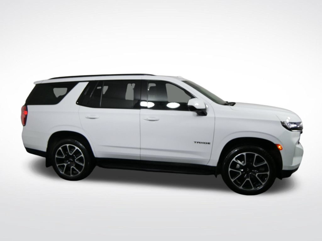 Used 2024 Chevrolet Tahoe RST w/ Luxury Package AWD/4WD image 2