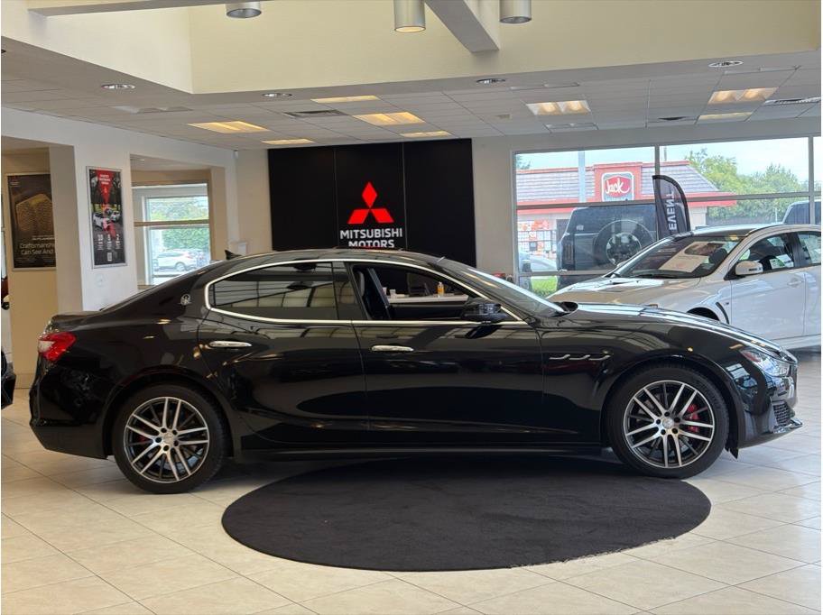 Used 2019 Maserati Ghibli RWD image 4