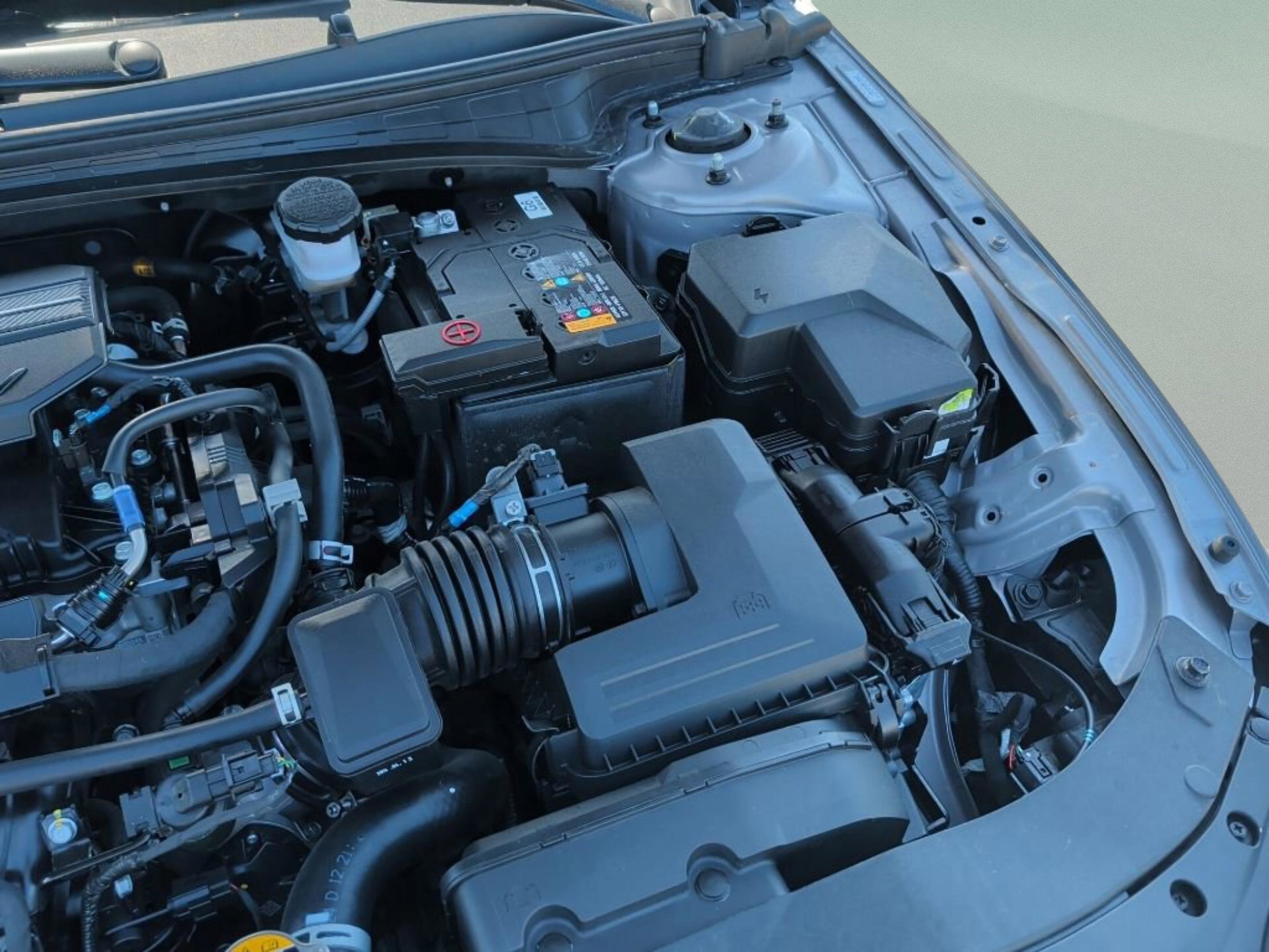 Used 2024 Hyundai Elantra SEL FWD image 11