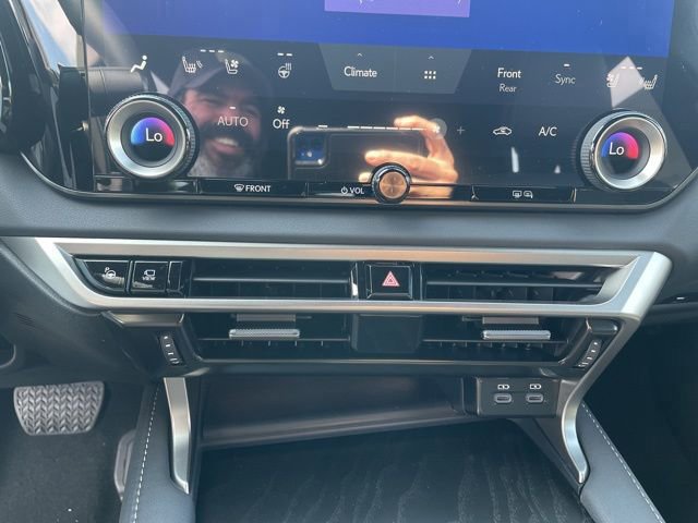 New 2026 Lexus RX 450h AWD image 22