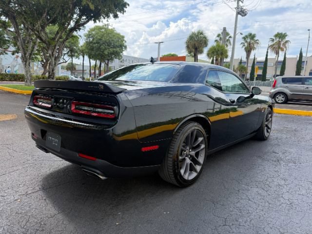 Used 2022 Dodge Challenger R/T Scat Pack w/ Plus Package RWD image 4