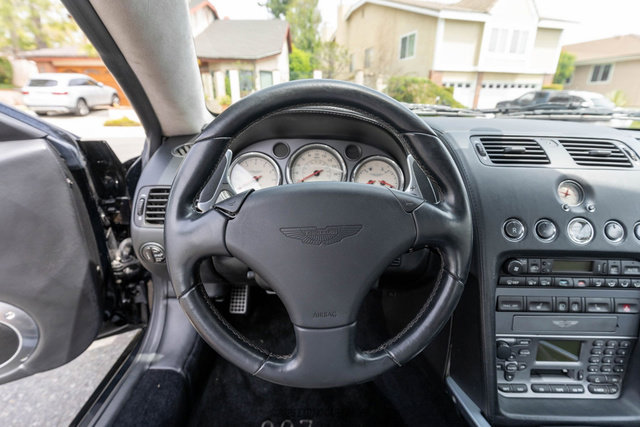 Used 2005 Aston Martin Vanquish S RWD image 25